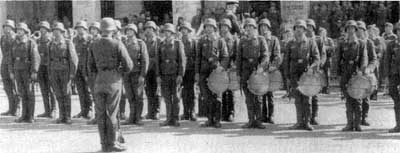 Иллюстрация к книге — Дивизия "Герман Геринг" [i_019.jpg]