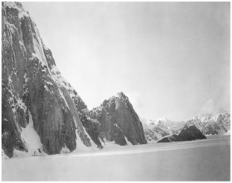 Иллюстрация к книге — Фредерик Кук на вершине континента. Возвращаем Мак-Кинли великому американцу [i_050.jpg]