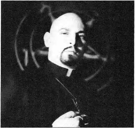 Иллюстрация к книге — Тайная жизнь сатаниста. Авторизованная биография Антона ЛаВея [i_014.jpg]