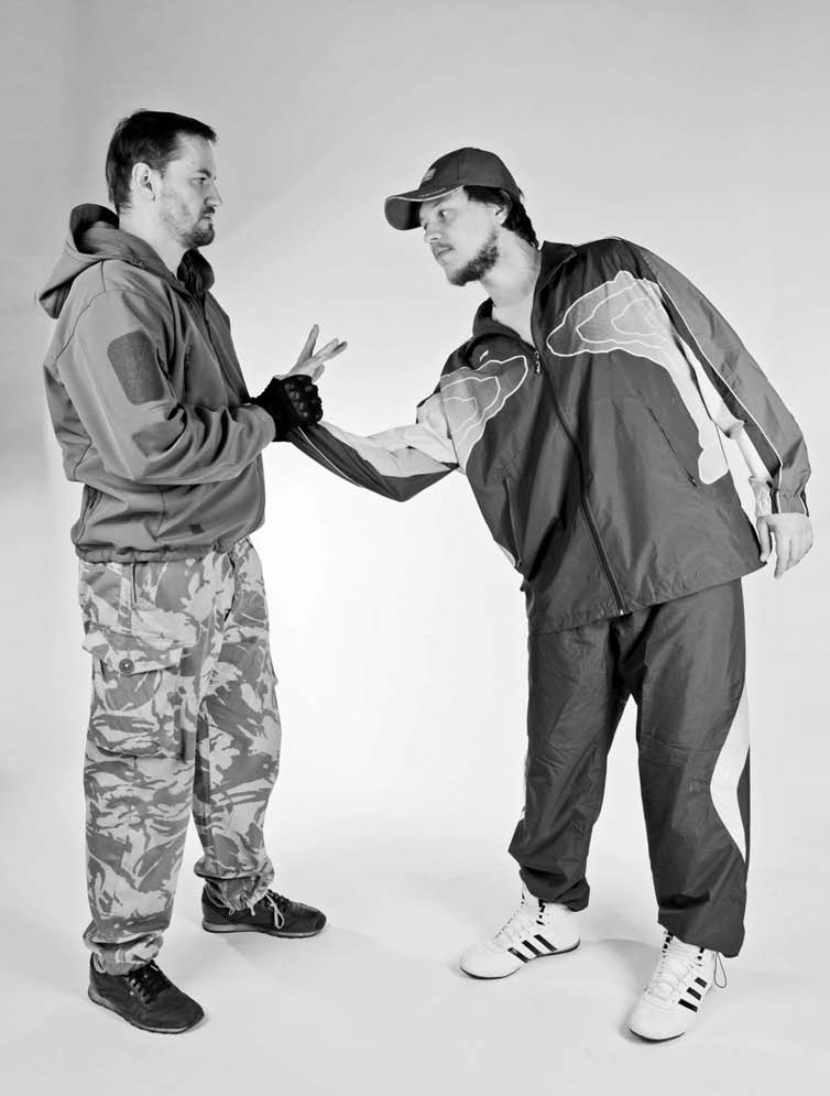 Иллюстрация к книге — Самозащита без оружия. Как победить в драке на улице, не владея боевыми искусствами [i_021.jpg]