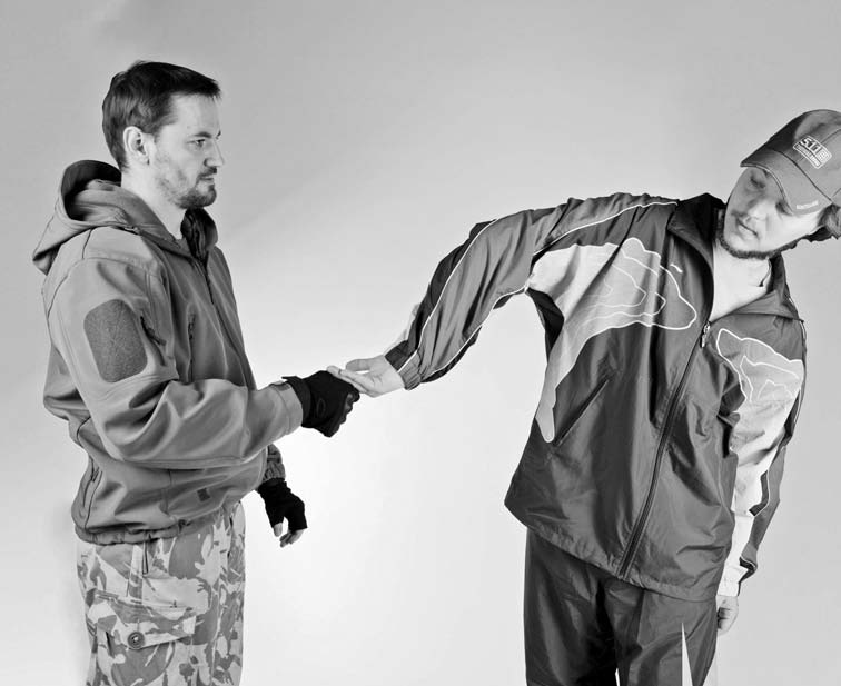 Иллюстрация к книге — Самозащита без оружия. Как победить в драке на улице, не владея боевыми искусствами [i_033.jpg]