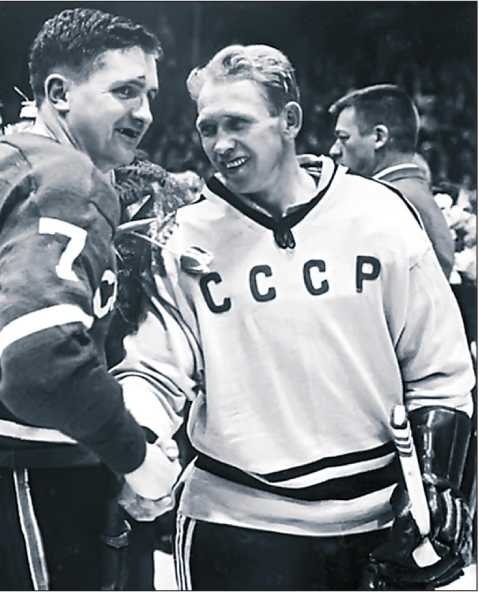 Иллюстрация к книге — Стенка на стенку. Хоккейное противостояние Канада-Россия [i_014.jpg]