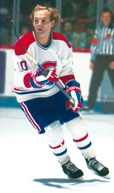 Иллюстрация к книге — Стенка на стенку. Хоккейное противостояние Канада-Россия [i_038.jpg]