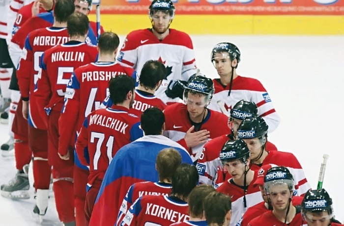 Иллюстрация к книге — Стенка на стенку. Хоккейное противостояние Канада-Россия [i_082.jpg]