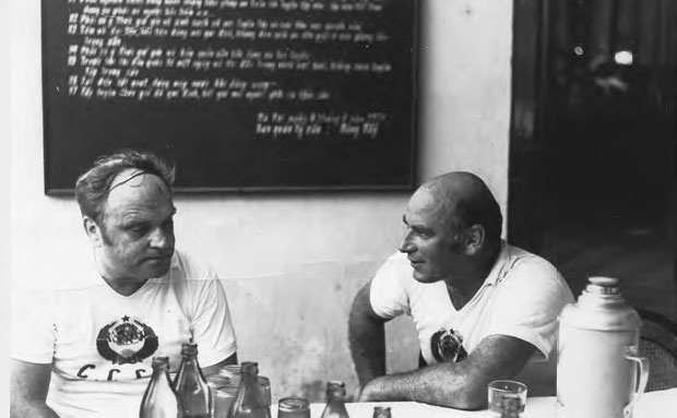 Иллюстрация к книге — Мяч, пробитый им, и теперь летит над землей. Древо памяти Валентина Бубукина [_32.jpg]