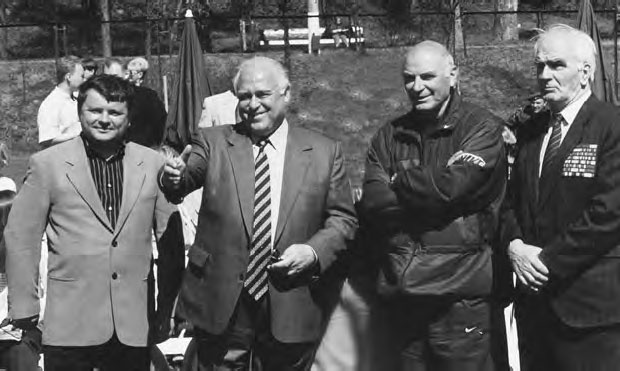 Иллюстрация к книге — Мяч, пробитый им, и теперь летит над землей. Древо памяти Валентина Бубукина [_40.jpg]