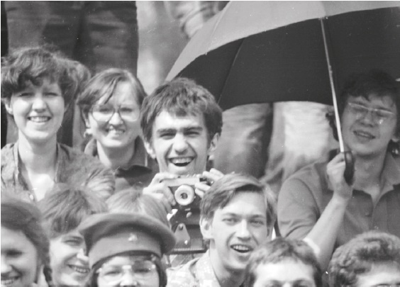 Иллюстрация к книге — Наутилус Помпилиус. Мы вошли в эту воду однажды [i_005.jpg]