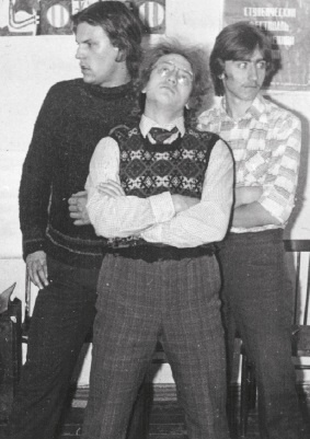 Иллюстрация к книге — Наутилус Помпилиус. Мы вошли в эту воду однажды [i_075.jpg]