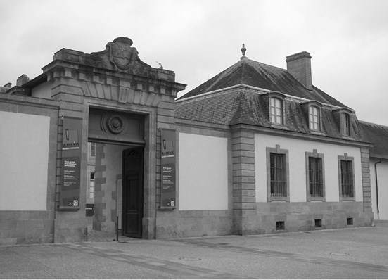 Иллюстрация к книге — Забытые герои Монпарнаса. Художественный мир русско/еврейского Парижа, его спасители и хранители [_31.jpg]