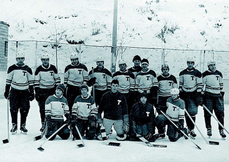 Иллюстрация к книге — Люди в черном. Непридуманные истории о судействе начистоту [i_005.jpg]