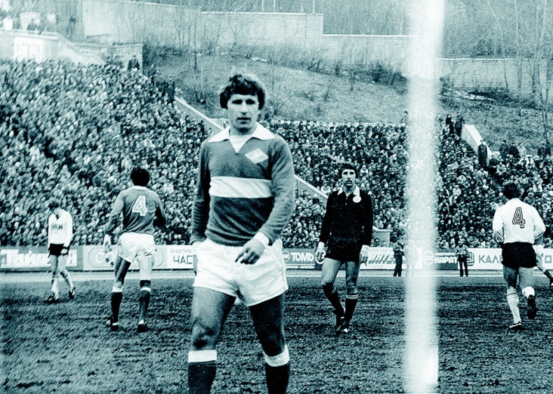 Иллюстрация к книге — Люди в черном. Непридуманные истории о судействе начистоту [i_010.jpg]