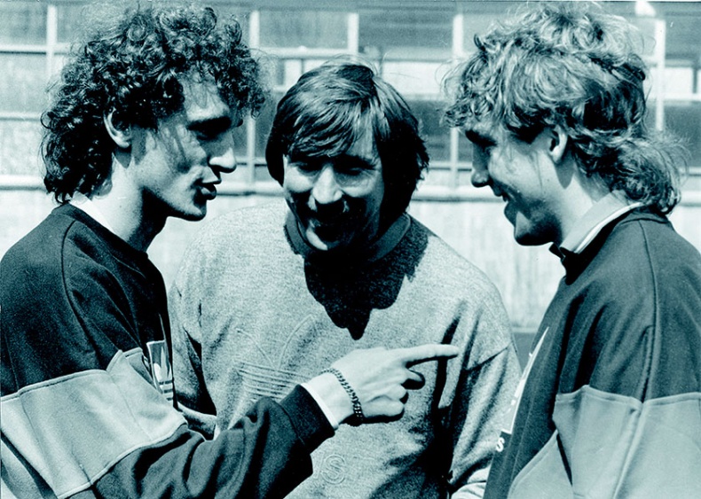 Иллюстрация к книге — Люди в черном. Непридуманные истории о судействе начистоту [i_049.jpg]