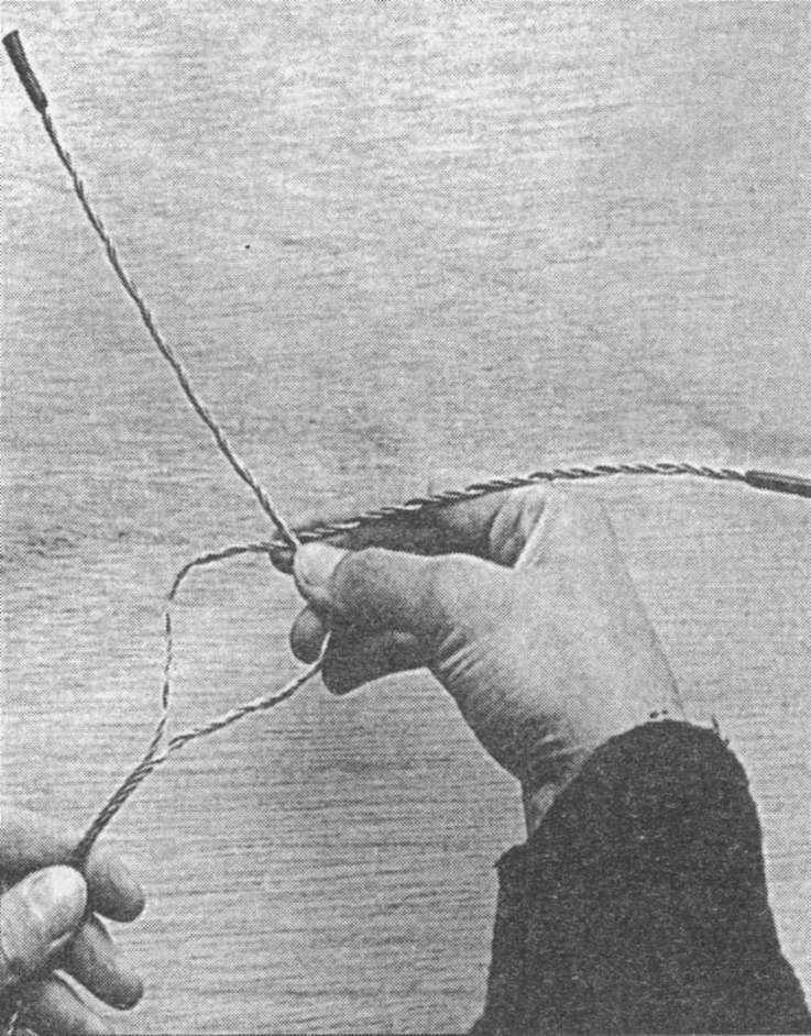 Иллюстрация к книге — Морские узлы в обиходе [pic_107.jpg]