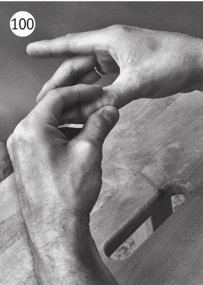 Иллюстрация к книге — 5 минут изометрических упражнений для тех, кто не отрывает попы от стула [autogen_ebook_id126.jpg]