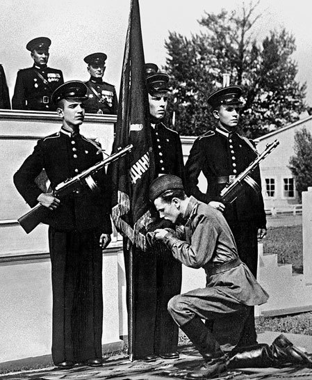 Иллюстрация к книге — Но кто мы и откуда [i_026.jpg]