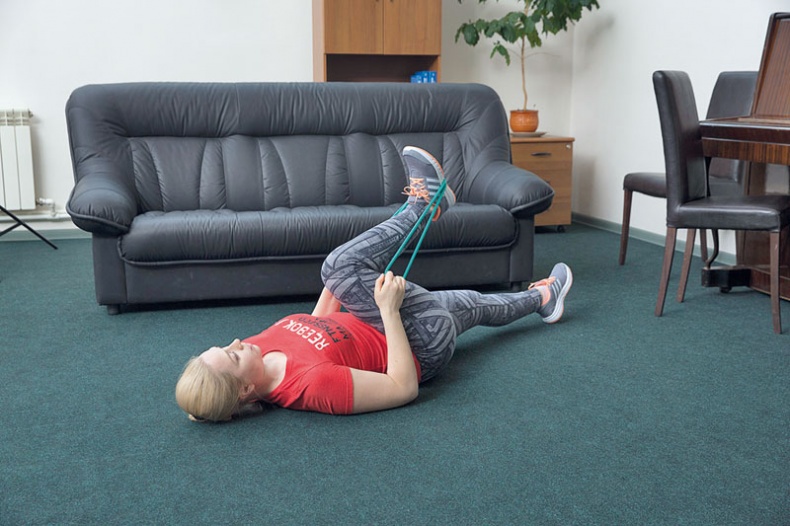 Иллюстрация к книге — Домашние уроки здоровья. Гимнастика без тренажеров [i_032.jpg]