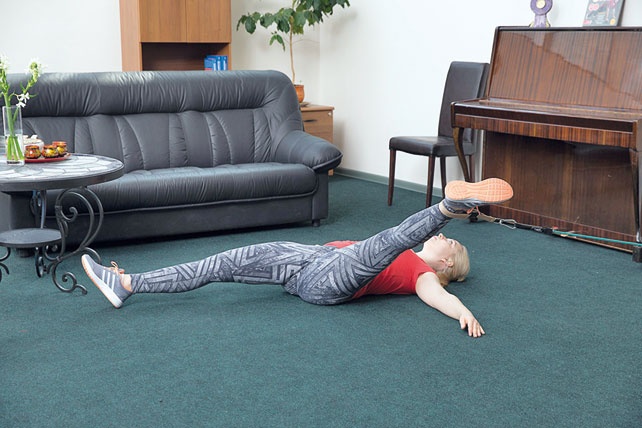 Иллюстрация к книге — Домашние уроки здоровья. Гимнастика без тренажеров [i_062.jpg]