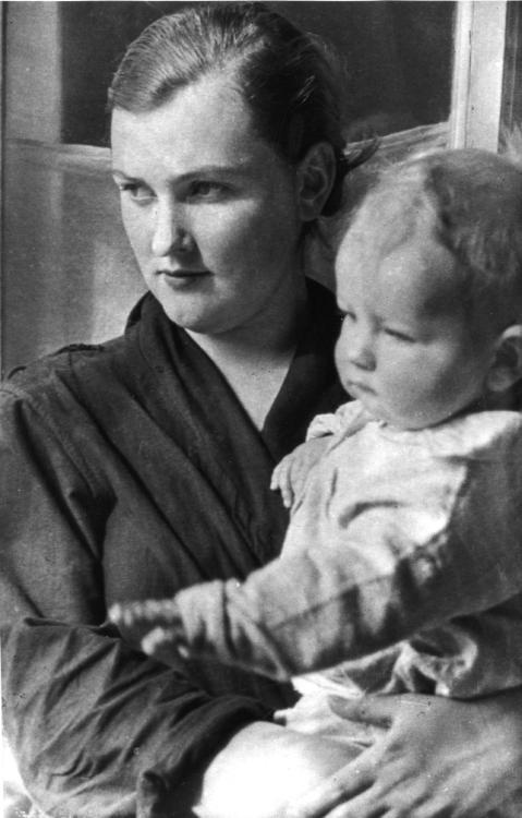 Иллюстрация к книге — Я везучий. Вспоминаю, улыбаюсь, немного грущу [i_005.jpg]