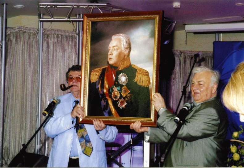 Иллюстрация к книге — Я везучий. Вспоминаю, улыбаюсь, немного грущу [i_099.jpg]