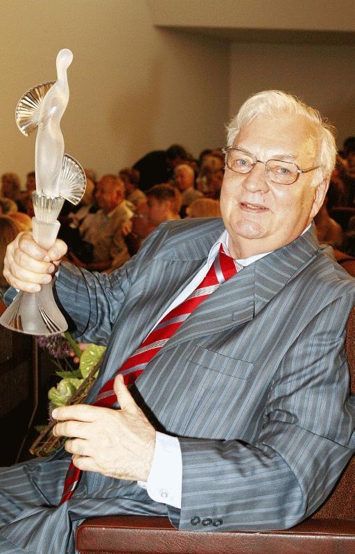 Иллюстрация к книге — Я везучий. Вспоминаю, улыбаюсь, немного грущу [i_131.jpg]