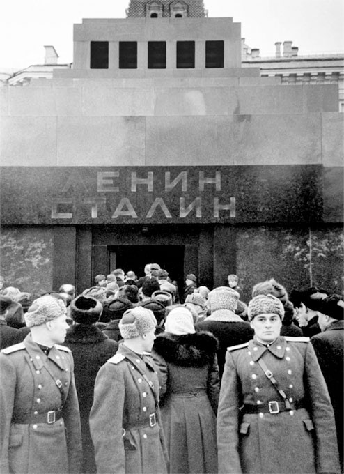 Иллюстрация к книге — Тайны пророчеств и предсказаний [i_012.jpg]