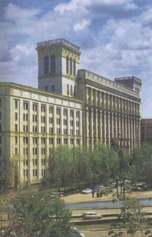 Иллюстрация к книге — Расплетин [i_063.jpg]