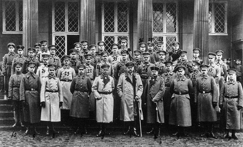 Иллюстрация к книге — История Германии [i_200.jpg]