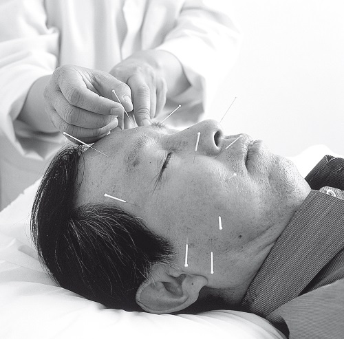 Иллюстрация к книге — Ни кошелька, ни жизни. Нетрадиционная медицина под следствием [i_005.jpg]