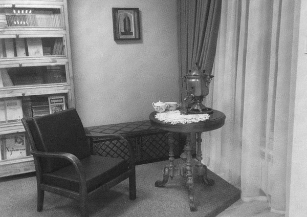 Иллюстрация к книге — Михаил Бахтин [i_022.jpg]