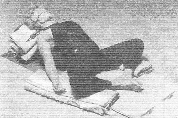 Иллюстрация к книге — Новая йога для тех, кому за 50: обратите вспять процессы старения. Руководство по йоге для людей среднего и старшего возраста [image73.jpg]