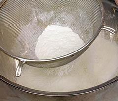 Иллюстрация к книге — Кулинарная коллекция. Шаг за шагом [desserts_23_1.jpg]