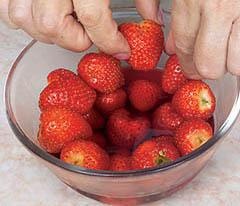 Иллюстрация к книге — Кулинарная коллекция. Шаг за шагом [desserts_30_3.jpg]