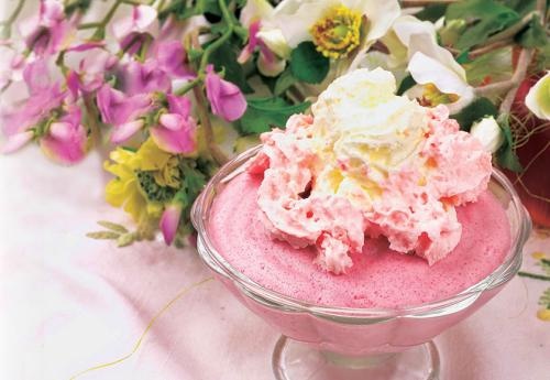 Иллюстрация к книге — Кулинарная коллекция. Шаг за шагом [desserts_41.jpg]