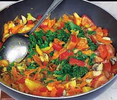 Иллюстрация к книге — Кулинарная коллекция. Шаг за шагом [hot_49_2.jpg]