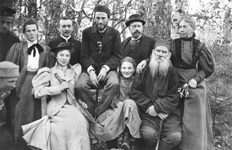 Иллюстрация к книге — Обед для Льва. Кулинарная книга Софьи Андреевны Толстой [_03.jpg]