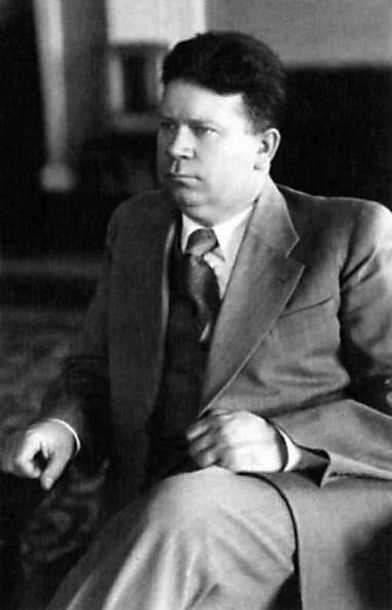 Иллюстрация к книге — Русская и советская кухня в лицах. Непридуманная история [i_128.jpg]