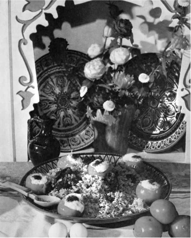 Иллюстрация к книге — Русская и советская кухня в лицах. Непридуманная история [i_131.jpg]