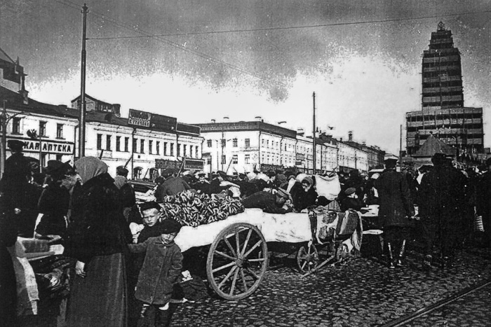 Иллюстрация к книге — Непридуманная история русских продуктов. От Киевской Руси до СССР [i_022.jpg]