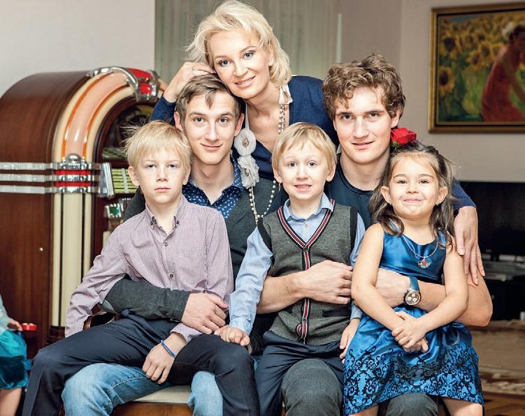 Иллюстрация к книге — Караван счастливых историй [_220_2.jpg]