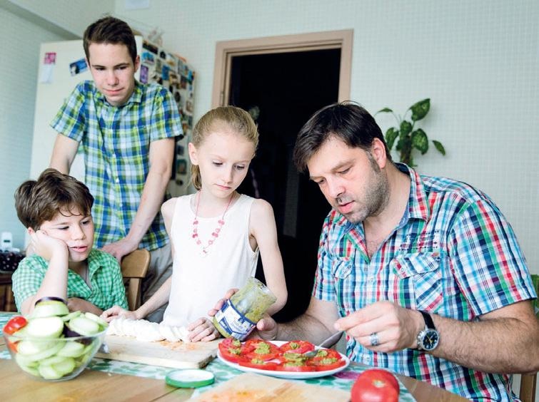 Иллюстрация к книге — Караван счастливых историй [_282_2.jpg]