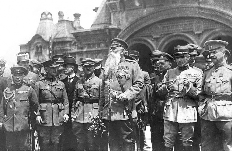 Иллюстрация к книге — Белая Сибирь. Внутренняя война 1918-1920 [_8.jpg]