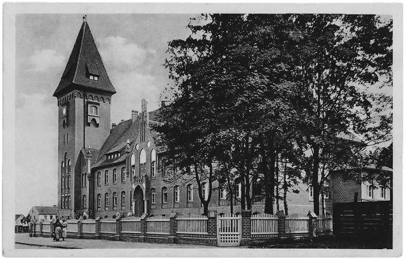 Иллюстрация к книге — Золотая тень Кёнигсберга [i_108.jpg]