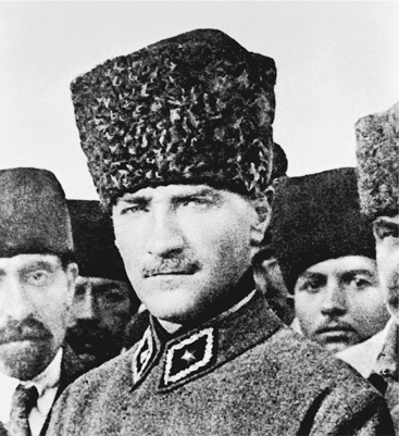 Иллюстрация к книге — Падение Османской империи. Первая мировая война на Ближнем Востоке, 1914-1920 [i_017.jpg]