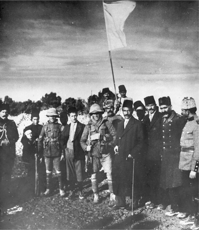 Иллюстрация к книге — Падение Османской империи. Первая мировая война на Ближнем Востоке, 1914-1920 [i_040.jpg]