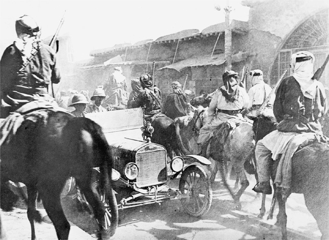 Иллюстрация к книге — Падение Османской империи. Первая мировая война на Ближнем Востоке, 1914-1920 [i_044.jpg]