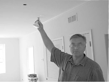 Иллюстрация к книге — Обустройство и ремонт дома быстро и дешево. Коммуникации и интерьер своими руками всего за 2 месяца [i_083.jpg]