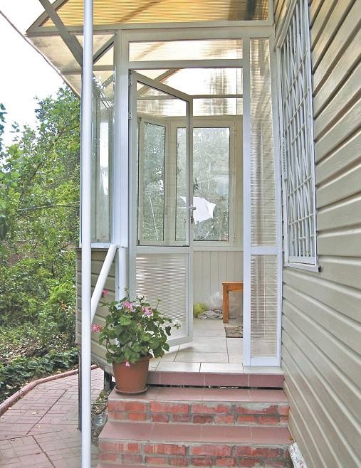 Иллюстрация к книге — Веранды [i_039.jpg]