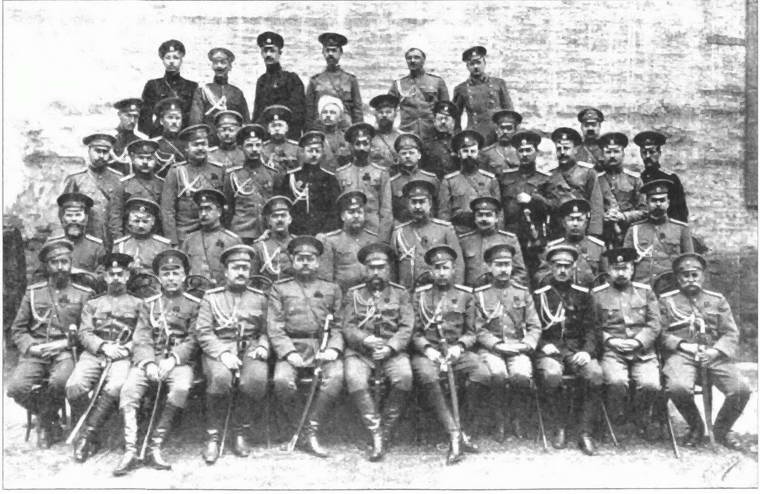 Иллюстрация к книге — Главнокомандующие фронтами и заговор 1917 года [i_017.jpg]