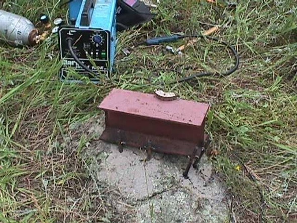 Иллюстрация к книге — Жизнь без проводов. Как изготовить ветроэлектростанцию для электроснабжения дома [i_053.jpg]