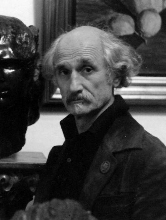 Иллюстрация к книге — Уроки искусного резчика. Вырезаем из дерева фигурки людей и животных, посуду, статуэтки [i_001.jpg]